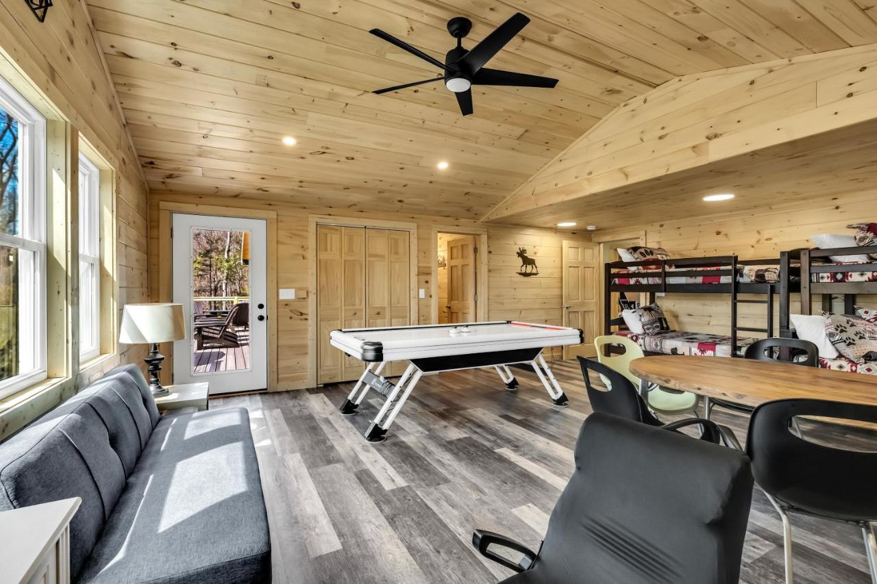 Whispering Winds, Hot Tub, Game Room, Wifi, 1089 Free Tickets Each Paid Day, Dollywood And More Гатлинбург Экстерьер фото