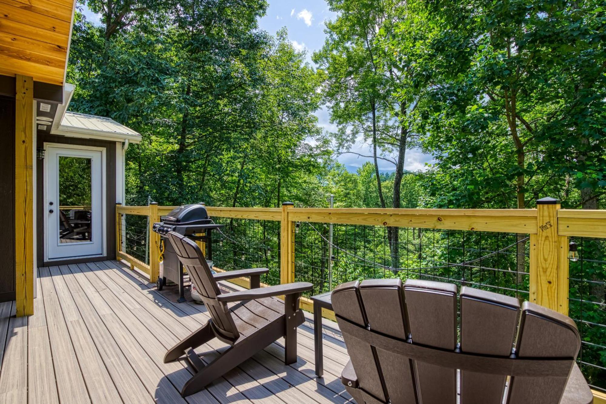 Whispering Winds, Hot Tub, Game Room, Wifi, 1089 Free Tickets Each Paid Day, Dollywood And More Гатлинбург Экстерьер фото